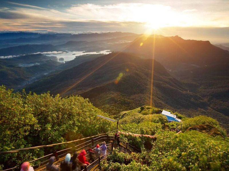 Adam's Peak (Sri Paadaya)